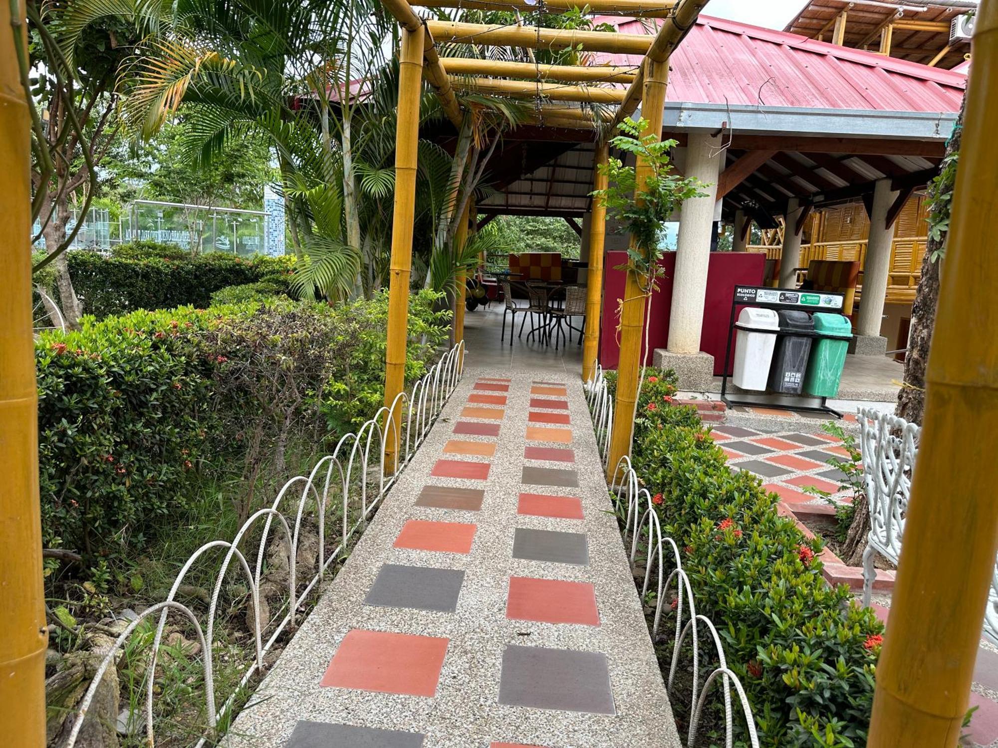 Hotel HV Sueño Real Tatacoa Villavieja Exterior foto
